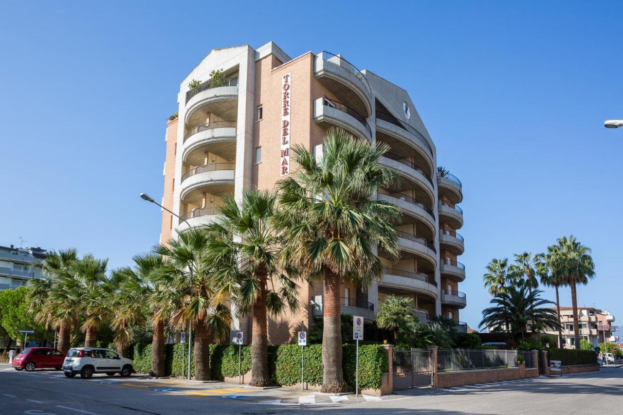 Residence Torre Del Mar Alba Adriatica Dış mekan fotoğraf